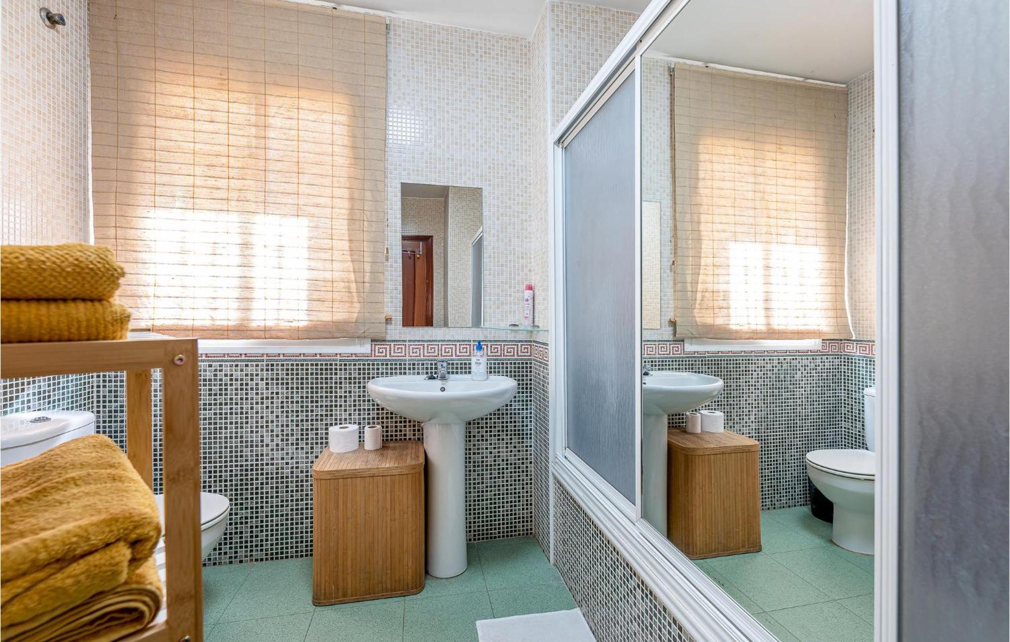Gorgeous Apartment In Torrox With Wifi מראה חיצוני תמונה